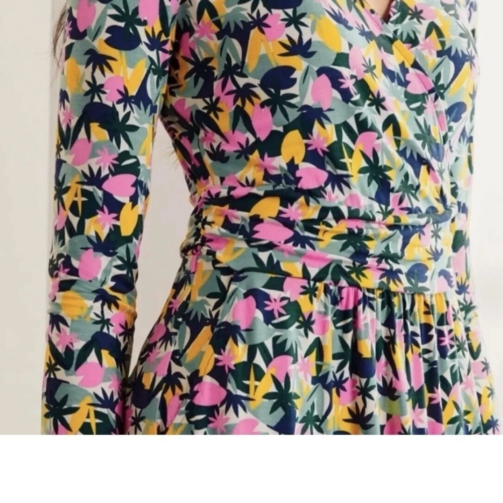 Boden Layla Jersey Dress Beautiful Print Size 2P in Like New Condition - Picture 4 of 10